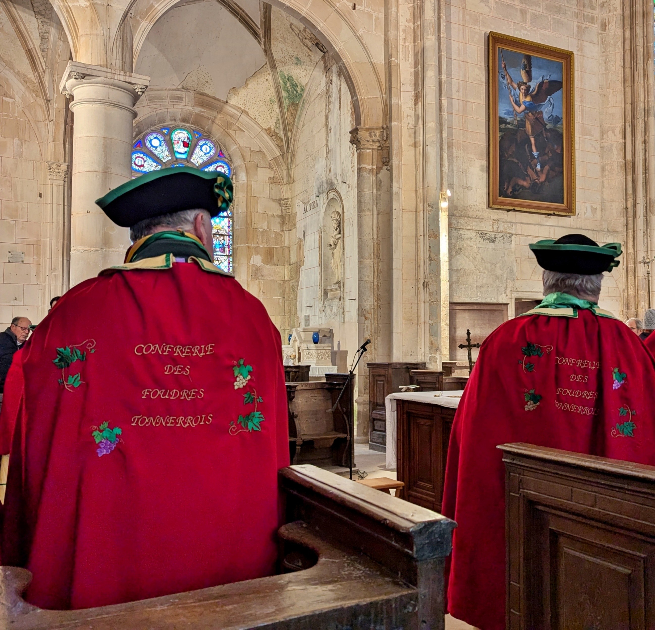 Tenues de la Confrérie